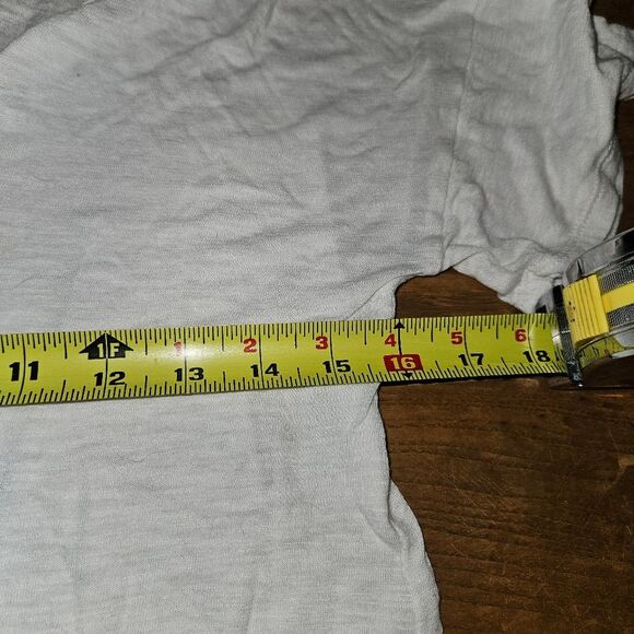 Aeropostale Women's Off-White Cream V-Neck Lightweight T-Shirt Size S Good cnd - Picture 7 of 7